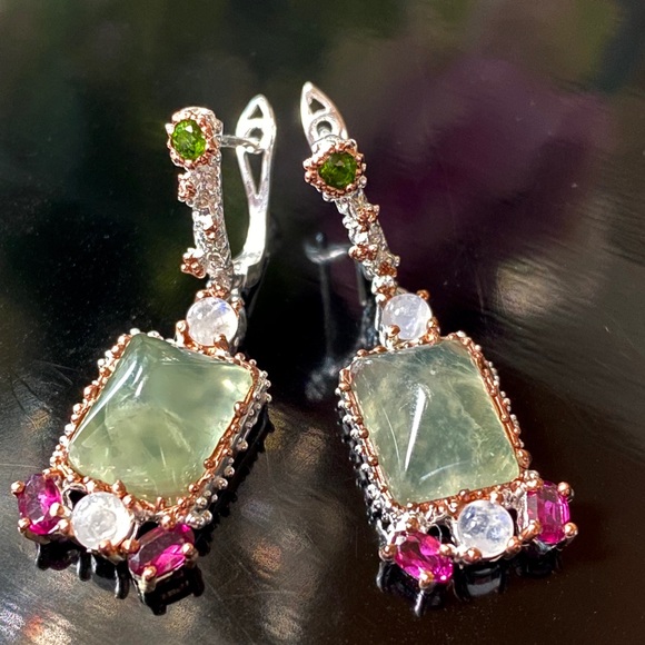 Elegant Genuine Prehnite Sterling Silver Earrings - Picture 14 of 17
